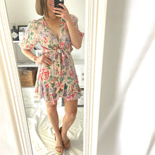 Load image into Gallery viewer, Kivari Size 8 - 10 Pink Floral Short Dress RRP $229 Cocktail Party Summer
