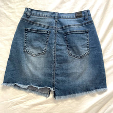 Load image into Gallery viewer, Country Denim Size 10 Blue Denim Short Skirt RRP $54.95 Casual Stretchy
