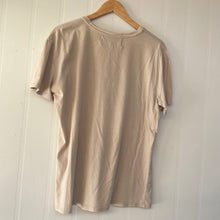 Load image into Gallery viewer, Sampson &amp; Taylor Size 10 - 14 Oversized Mens Tee Beige Vintage Look
