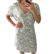 Load image into Gallery viewer, Rusty Size 14 Dress Blue Short Sleeve Floral Knee Length V Neck RRP $99
