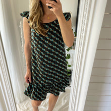 Load image into Gallery viewer, Farm Rio Size 10 Dress Black Patterned frill sleeve Short Business Casual
