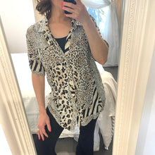 Load image into Gallery viewer, Silent Theory Size 10 - 12 Leopard Print Shirt Unisex RRP $89 Safari
