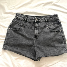 Load image into Gallery viewer, Decjuba Black Stonewash Denim Shorts Size 14 Casual Summer
