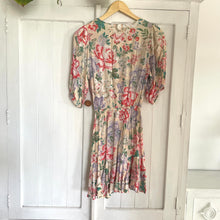 Load image into Gallery viewer, Kivari Size 8 - 10 Pink Floral Short Dress RRP $229 Cocktail Party Summer
