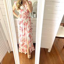 Load image into Gallery viewer, Steele Size 10 White Red Belina Maxi Dress Floral RRP $269 Buttons Summer
