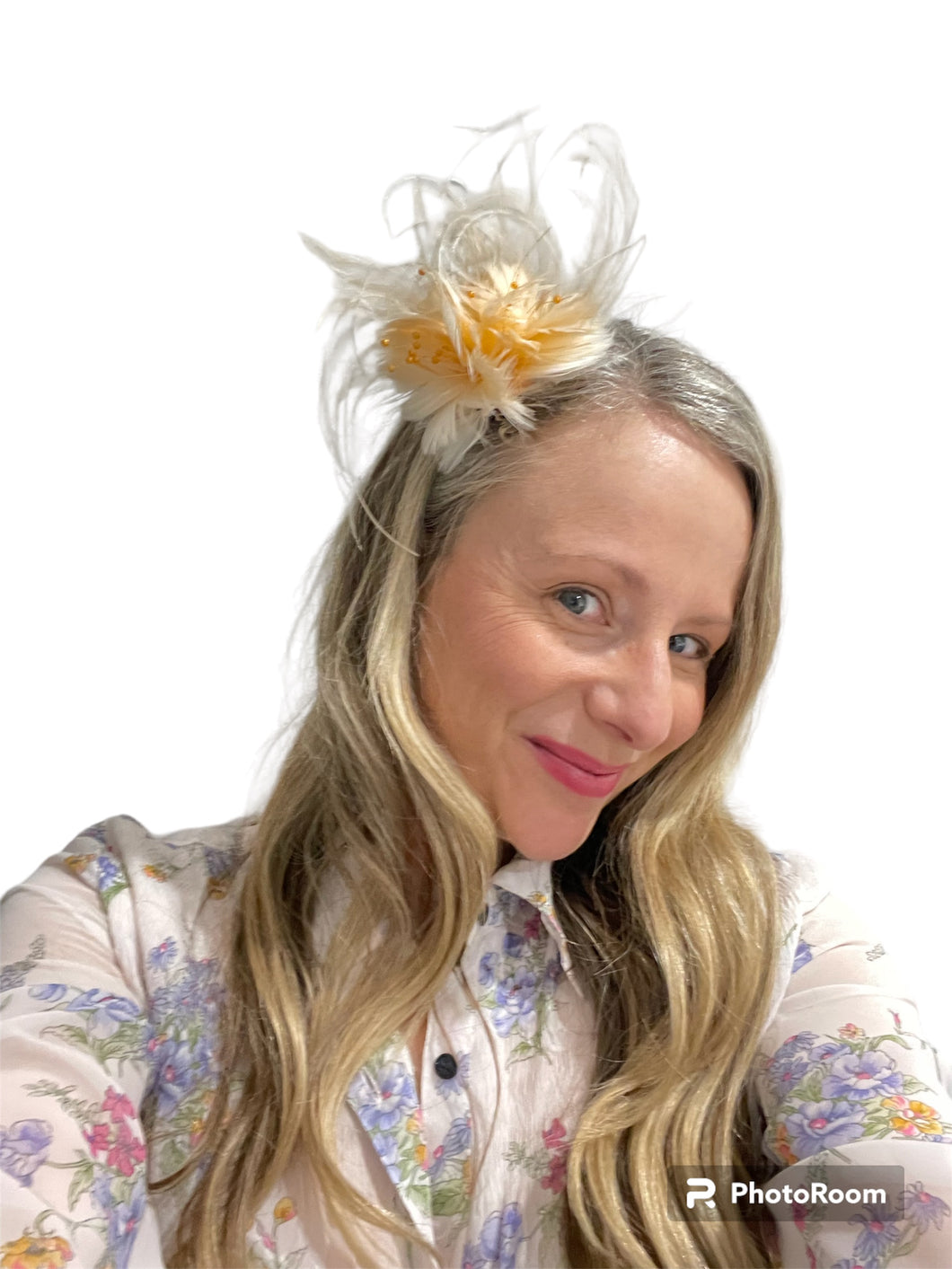 Cream Races Fascinator