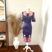 Load image into Gallery viewer, Mackenzie Mode Size 6 Blue Midi Dress RRP $450 Short Sleeves Formal Summer
